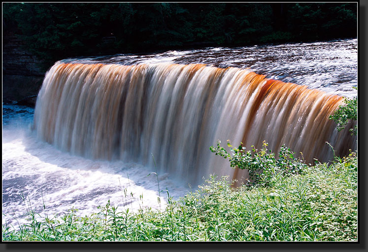 20020702-20-Tahquamenon_Falls