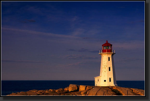 20030703-24-Peggy's_Cove_Lighthouse