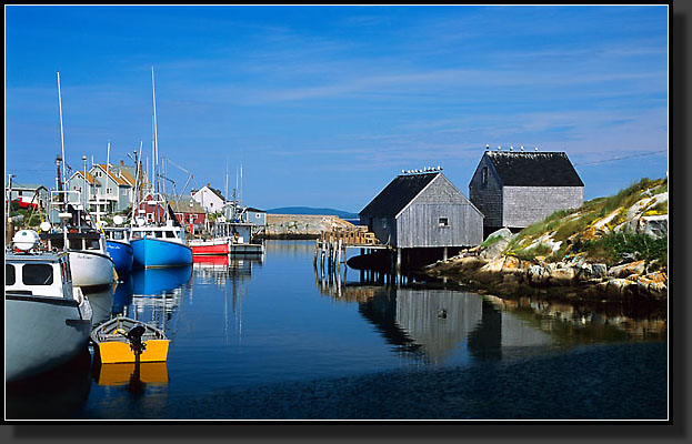 20030703-29-Peggy's_Cove_Harbor