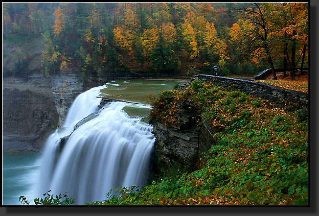 20041016-37-Middle-Letchworth-Falls