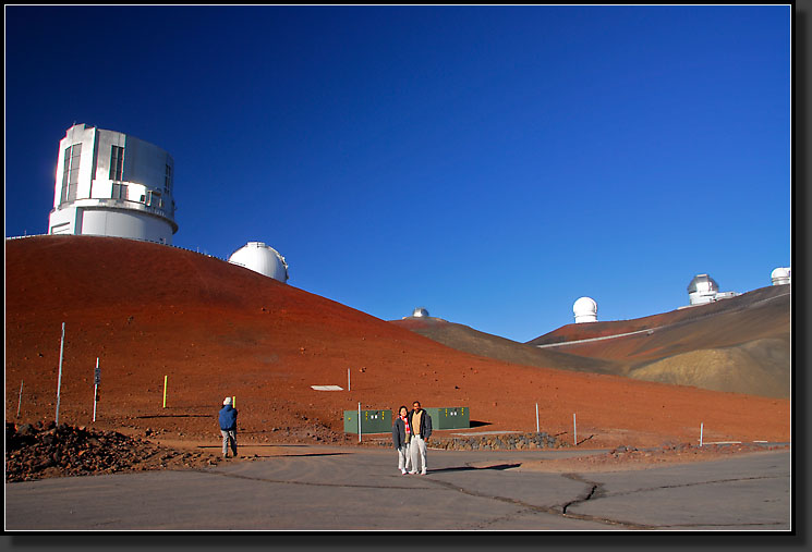 20070425-0774-L-to-R-Subaru-Telescope,-W.M.Keck-Observatory,-UK-Infrared,-UH-2.2m,-Gemini,-CFH-Telescopes